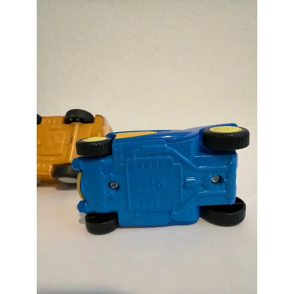 2 Disney Junior 2016 Diecast Donald's Funhouse & Pluto cars Mickey mouse